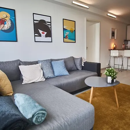 Catamaran - Hostaid Apartment