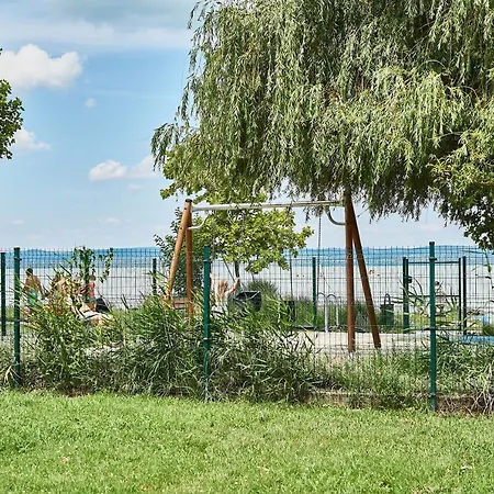 Daire Catamaran - Hostaid